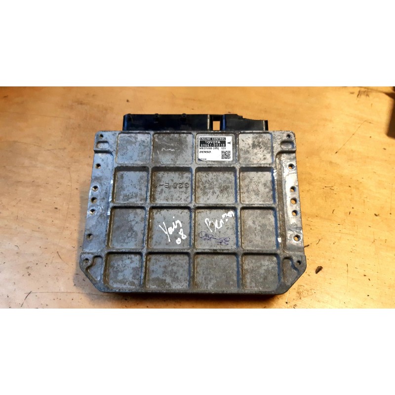 TOYOTA DZINĒJA VADĪBAS BLOKS (ECU) 89661-0D310 / MB275100-2493