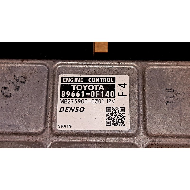 TOYOTA 2.0L DZINĒJA VADĪBAS BLOKS (ECU) 89661-0F140 / MB275900-0301